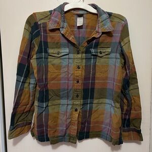 Patagonia multi color button up flannel 8